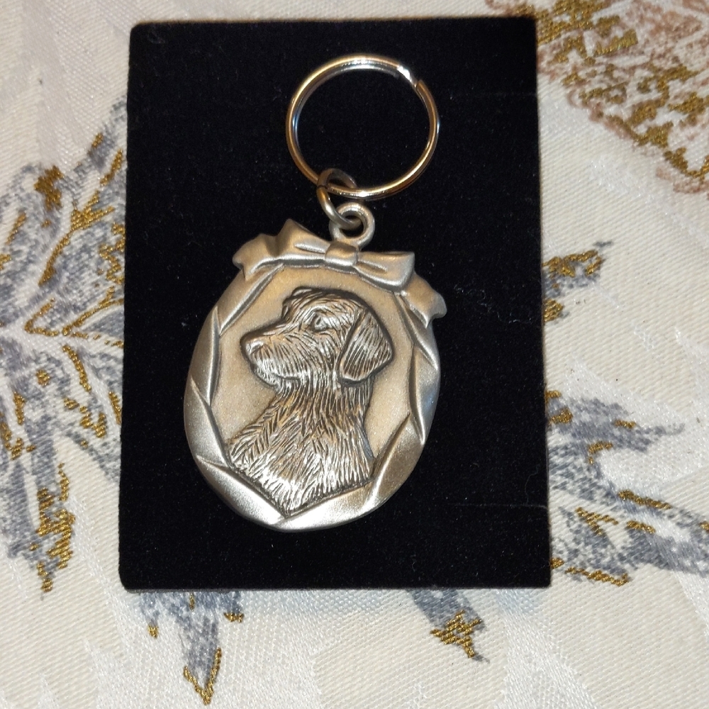Vtg Labrador Portrait Key Chain Dog Pet Pewter Avon New Old Stock Ribbon Frame